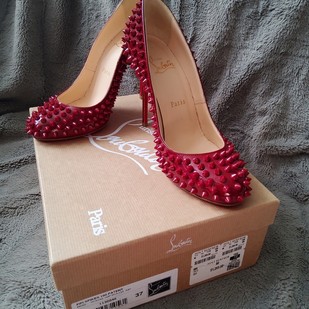 NEW gorgeous Christian Louboutin Fifi Spikes in Rouge size 37 - Picture 2 of 9